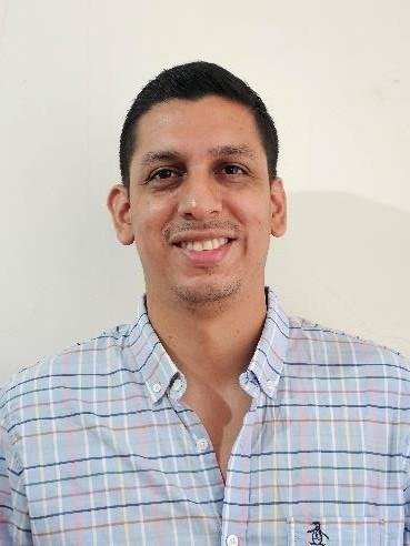 Dr. Jonathan Balcázar Torres, médico neumólogo